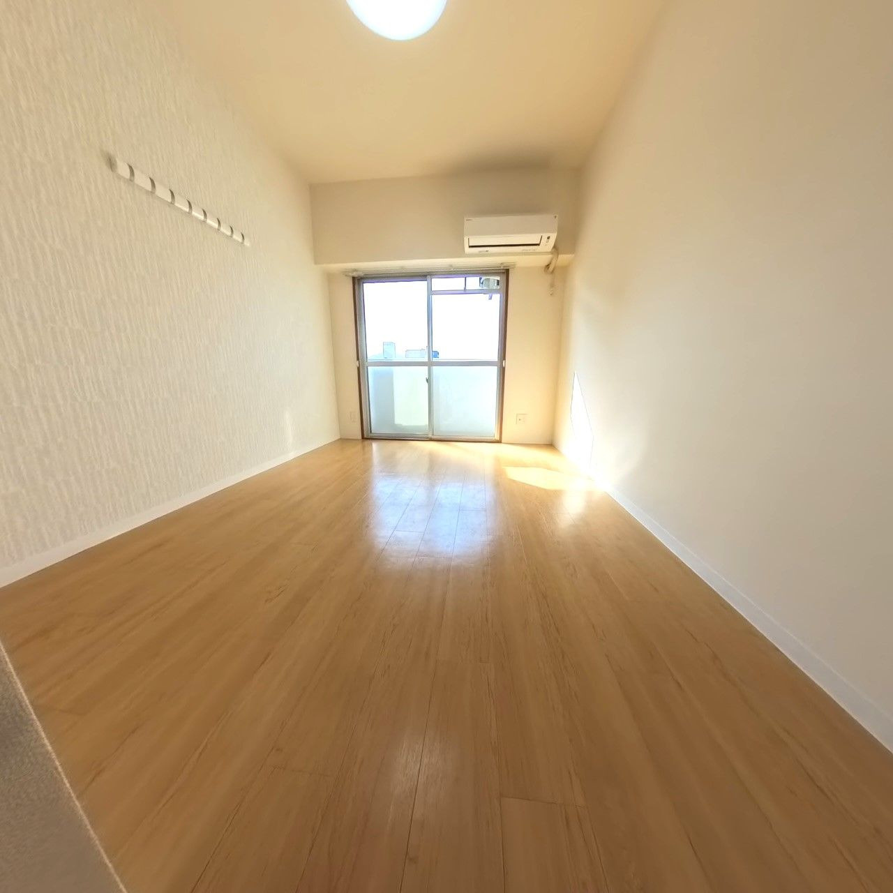 テングッド昭代の居間・リビング