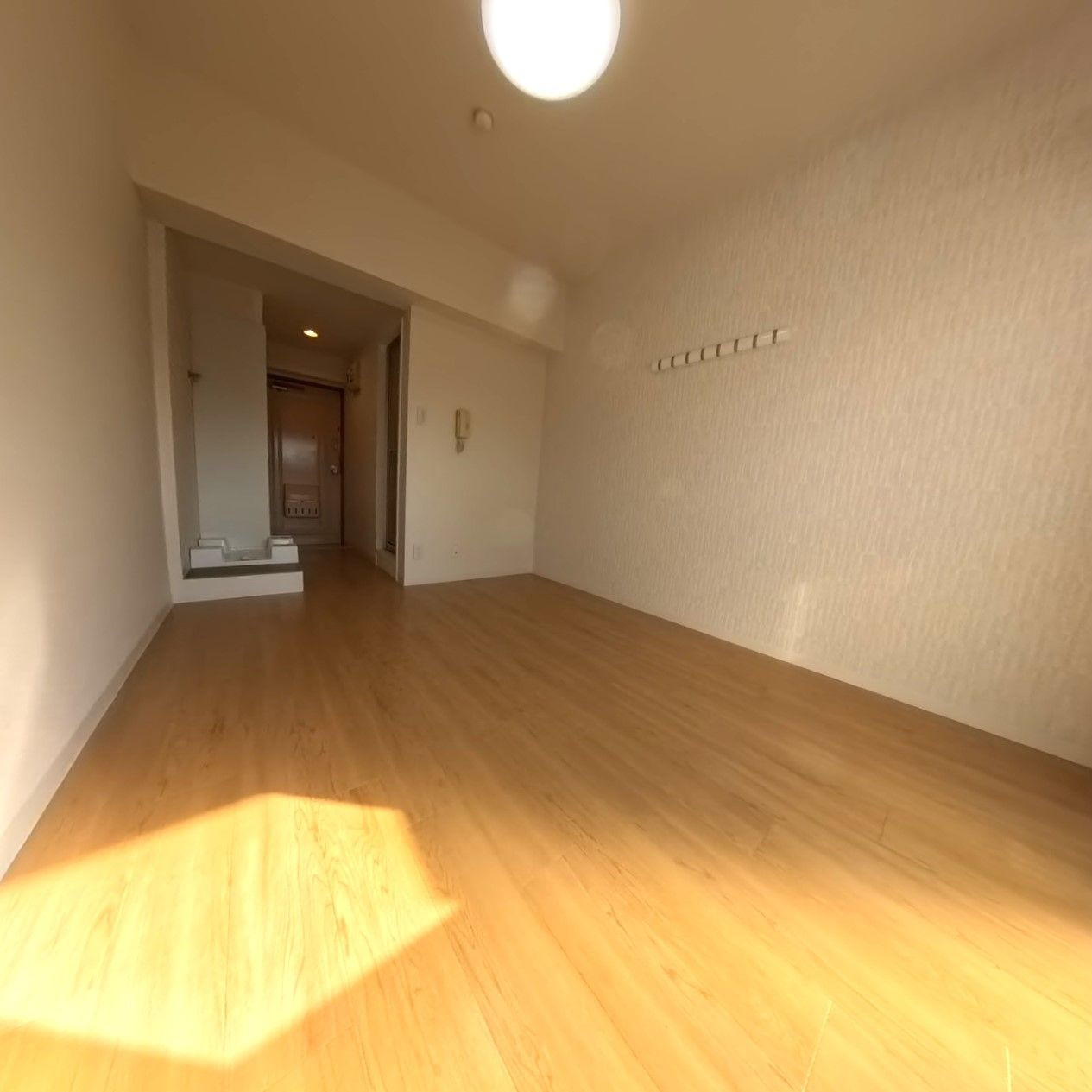 テングッド昭代の居間・リビング