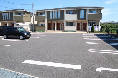 【駐車場】 | アルバータⅡ | 駐車場