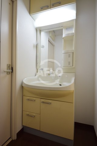 コンフォートレジデンス御堂筋本町の独立洗面台|コンフォートレジデンス御堂筋本町　独立洗面化粧台