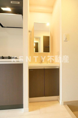 【洗面所】 | ラフィスタ品川ベイ | ゆったりとスペースのある洗面所