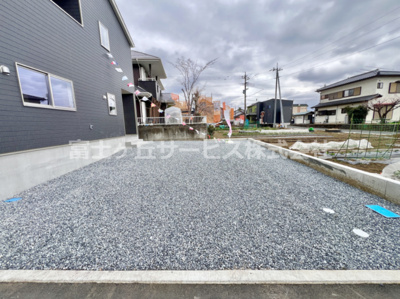 【駐車場】 | 富士宮市淀師 12期 新築一戸建て 4号棟 | 駐車スペースもあります