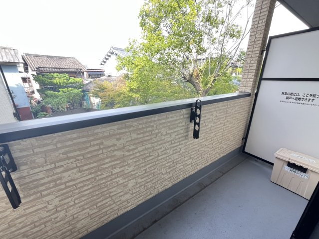 badge tomoi Est Ⅳのバルコニー