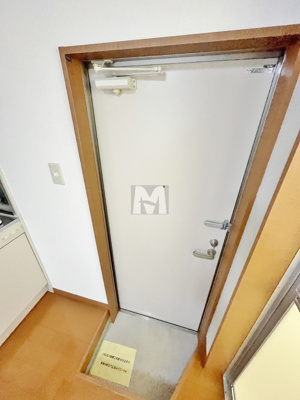 【玄関】 | シエスタ和泉 | 同間取　別部屋写真（１０４号室）