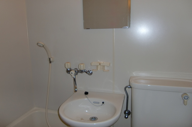 ハイツ16の洗面所