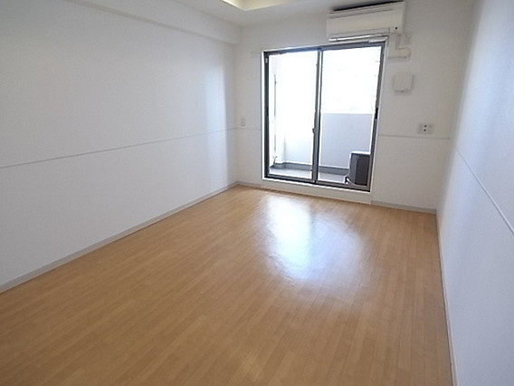 インベスト神戸エアフロントの居間・リビング