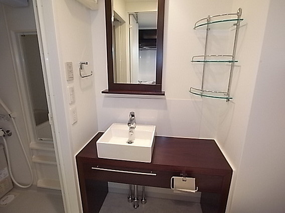 インベスト神戸エアフロントの洗面所