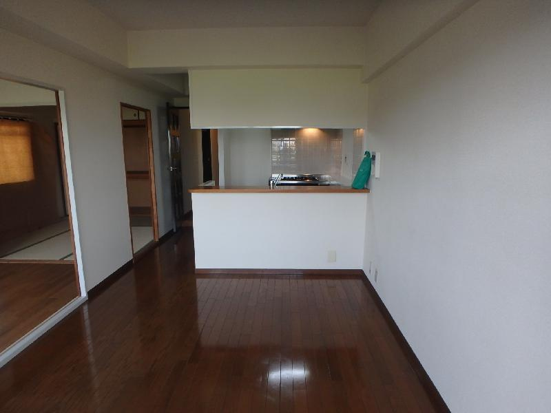 ＨＡＣＨＩＢＵＳＥ六甲の居間・リビング