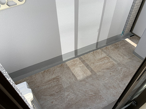 ファーストフィオーレ三宮イーストのバルコニー