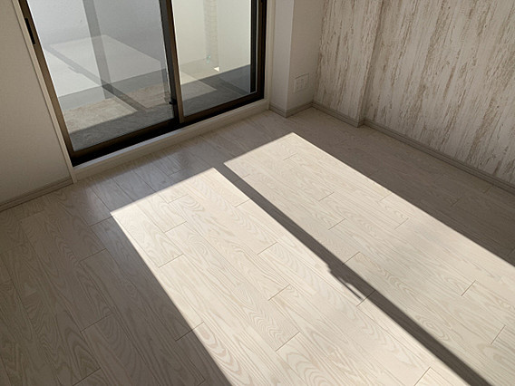 ファーストフィオーレ三宮イーストの居間・リビング