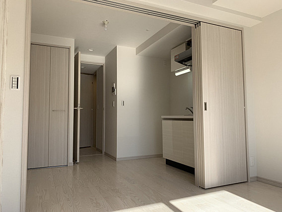 ファーストフィオーレ三宮イーストの居間・リビング