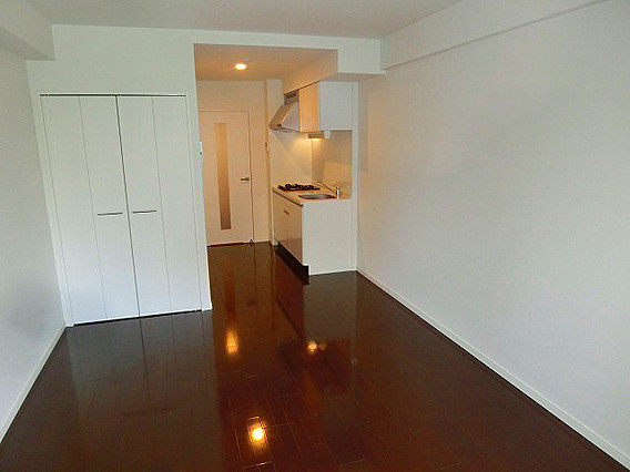 SDグランツ新神戸の洋室