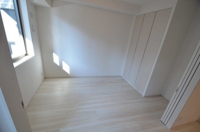 ザ・パークハウス神戸タワーの洋室