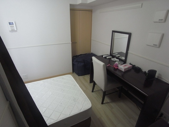 シュープリームの洋室