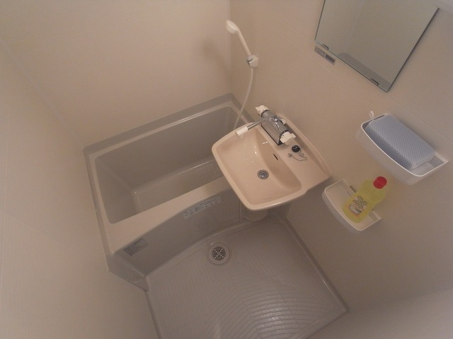 シュープリームの浴室