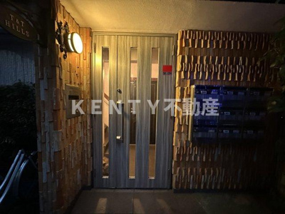 【エントランス】 | T＆Tヒルズ | 建物の入口です