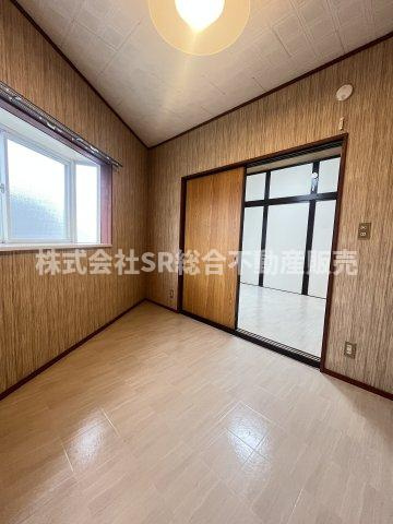 寝屋川市大成町中古戸建の子供部屋|子供部屋としても使い勝手の良いお部屋です