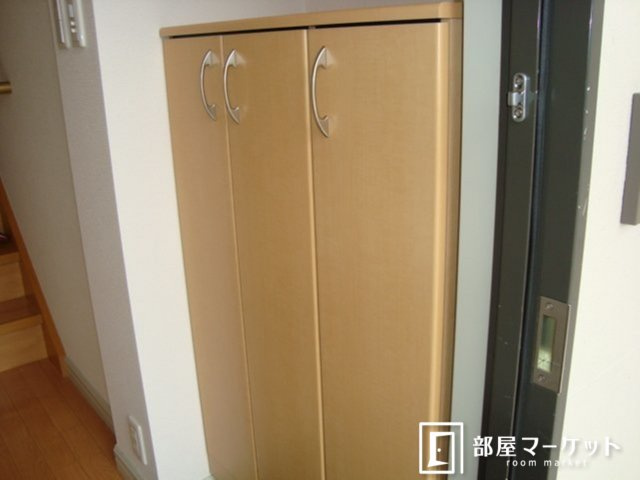 【玄関】 | クレストール | 同型タイプ