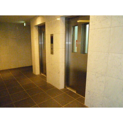 【エントランス】 | グランドメゾン三軒茶屋