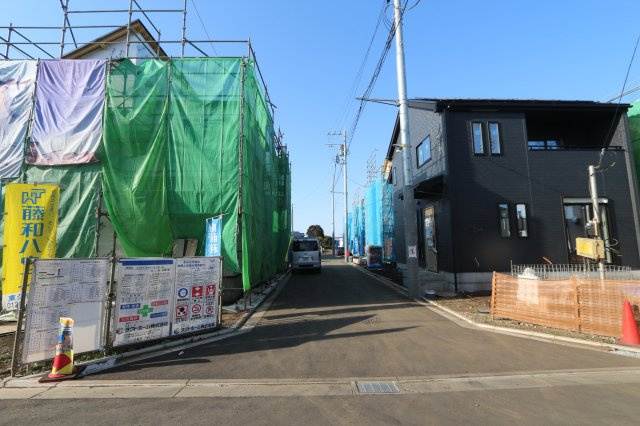 【GRAFARE　ZEH水準仕様】東久留米市下里第16期の外観|徒歩圏内にはスーパーやドラッグストア、コンビニなどの生活利便施設が充実♪