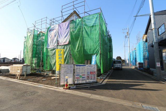 【GRAFARE　ZEH水準仕様】東久留米市下里第16期の外観|LDKはゆったり約16.5～18帖♪家族との会話も弾む対面式キッチン♪