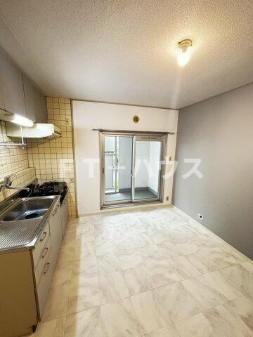 検見川アートホームズ１０号棟の居間・リビング