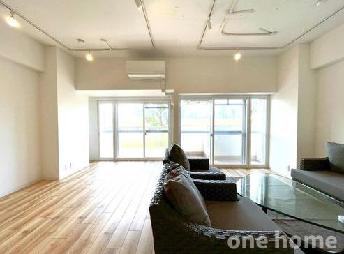 新北野第3コーポの居間・リビング|◆LDK 別角度です！
◆【即日内覧会開催中】土日はもちろん！平日の仕事終わりの内覧も可能です！