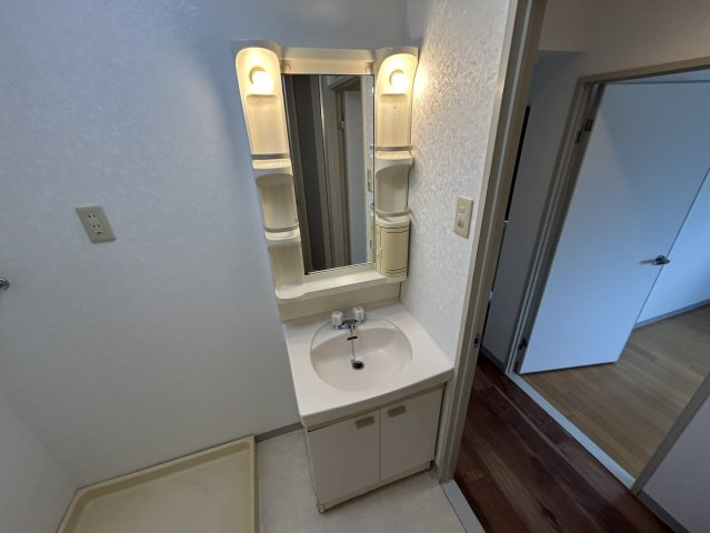 ハイツ神田のバルコニー