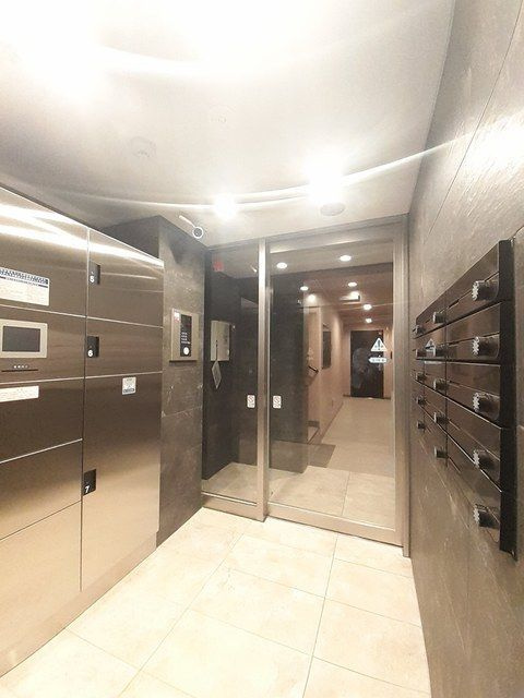 グランボヌール茗荷谷のエントランス