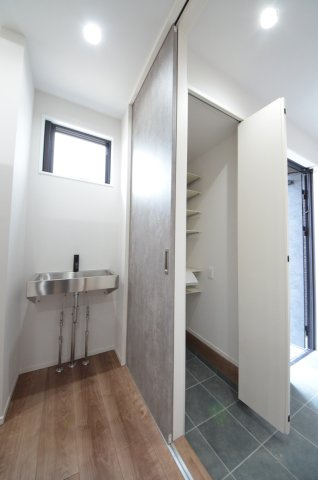 宮島口上一丁目の収納