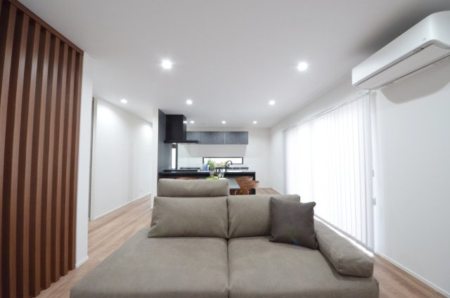 宮島口上一丁目の居間・リビング