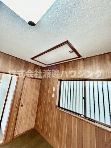 内本町3丁目一戸建の収納|屋根裏収納