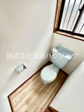 内本町3丁目一戸建のトイレ|2階トイレ