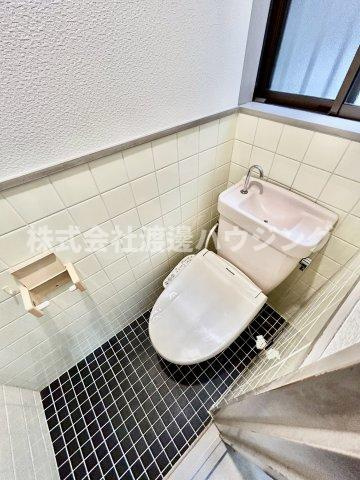 内本町3丁目一戸建のトイレ|2階にもトイレございます
