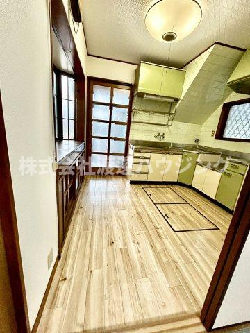 内本町3丁目一戸建の居間・リビング