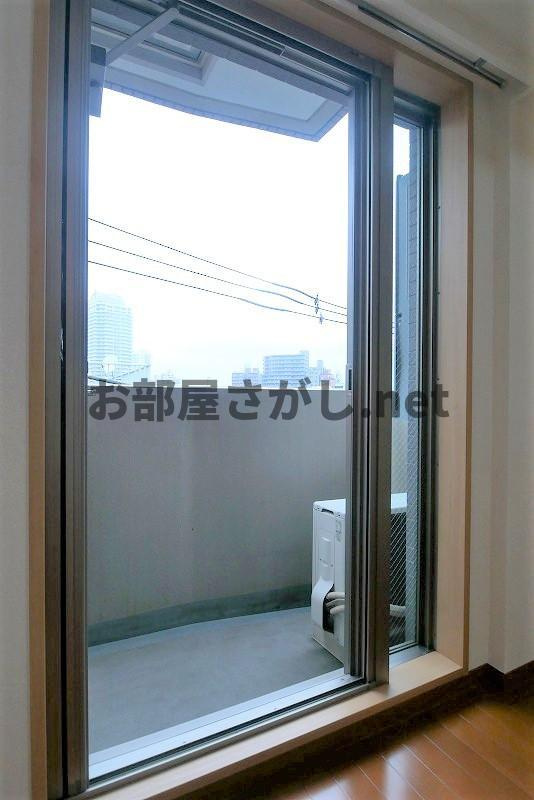 ARTESSIMO LINK BE'RIS【板橋駅徒歩5分のペットOKデザイナーズ／11月下旬入居可】のバルコニー