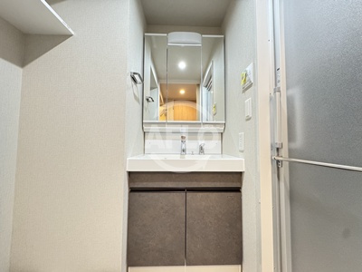 グランセジュール大国町(敷津小学校区)の独立洗面台|グランセジュール大国町(敷津小学校区)　独立洗面台