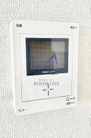 ガーデンコート大泉学園のセキュリティ|モニター付きインターホンです。