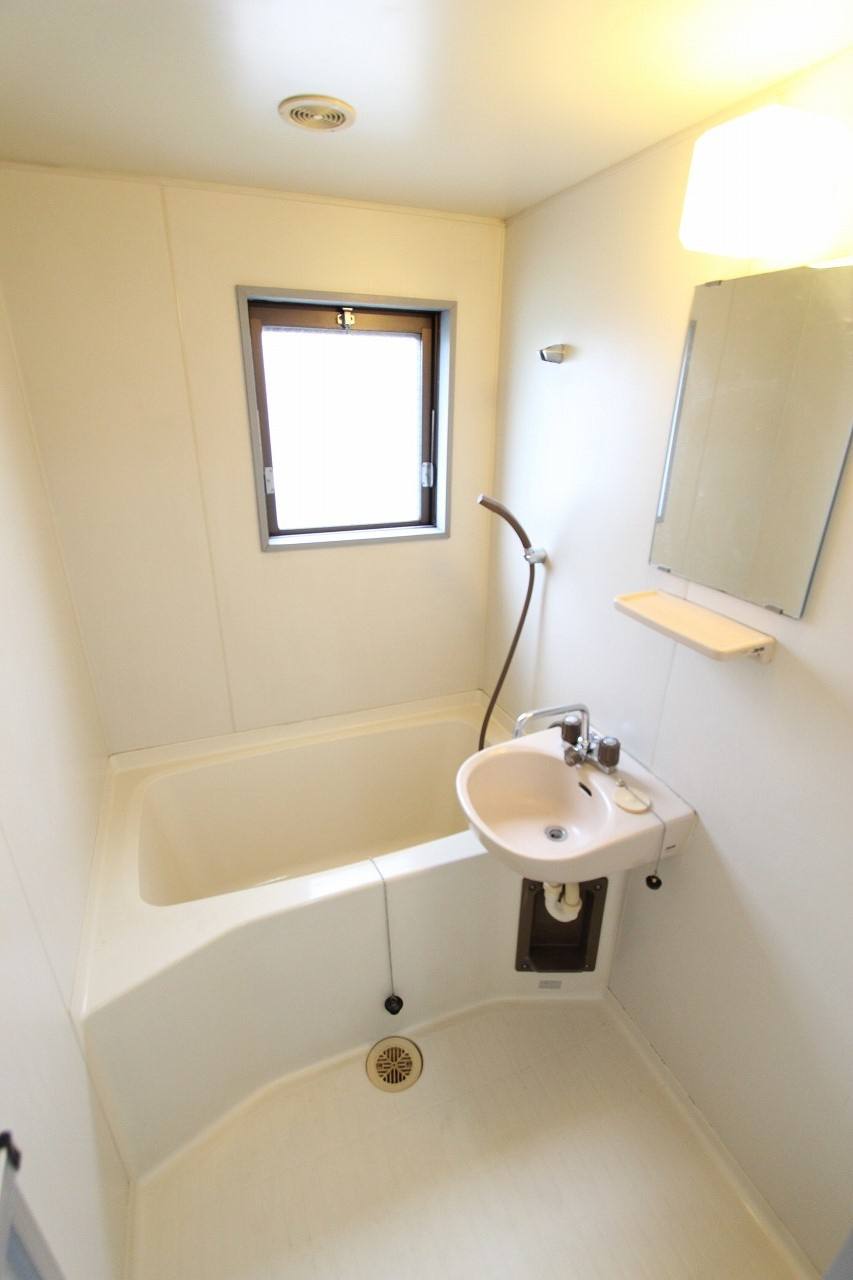 ヘルメス成瀬の浴室|日々の疲れを癒すお風呂付です