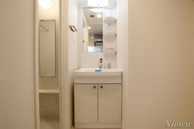 【独立洗面台】 | エスリード新栄テセラ | 独立洗面台あり、毎朝おしゃれに忙しい女性の方におすすめです