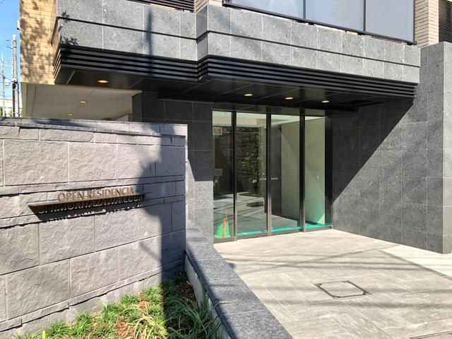 オープンレジデンシア下北沢コートのエントランス