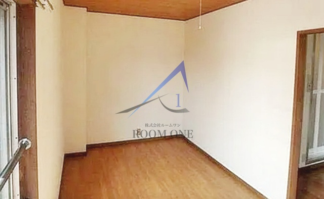 ガーデンヒルズ市ヶ谷の居間・リビング|洋室のお部屋です。