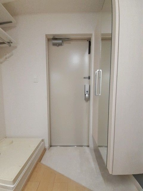 プロムナード町屋の玄関