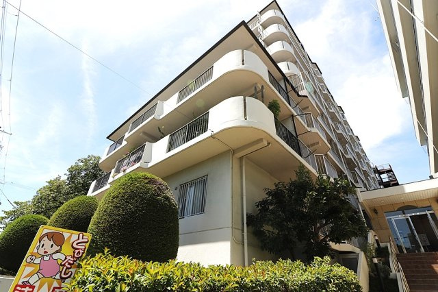 パレス東灘の外観