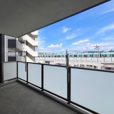 【展望】 | ヒューマインド南福岡かえで通り | 前面はさえぎる高層ビルもなく、美しい青空の眺望が広がります