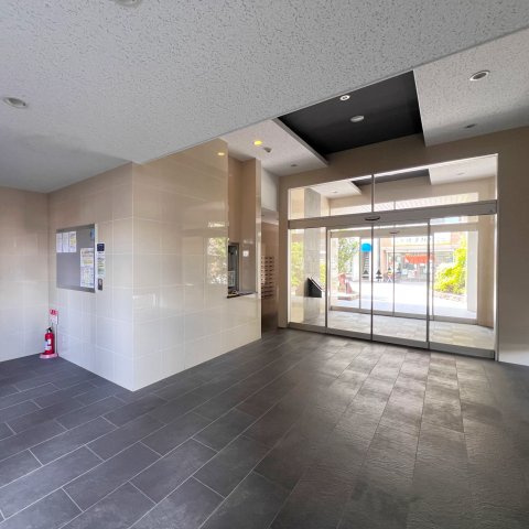 【ロビー】 | ヒューマインド南福岡かえで通り | 共用部分はいつもスッキリと清潔に管理されています
