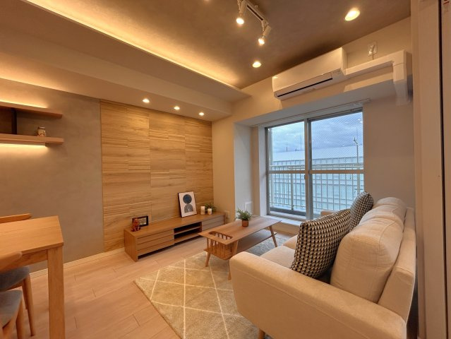 ライオンズマンション東陽町第3の居間・リビング|ここにはみんなが集い、食事と楽しい会話が始まる。話に夢中になりすぎて、ついつい時を忘れてしまう。そんな束の間の幸せを感じさせてくれる場所