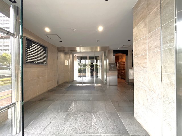 ライオンズマンション東陽町第3のエントランス