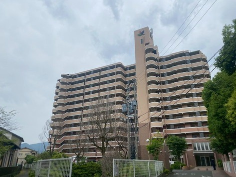 【外観】 | ユートピア天拝 | JRと西鉄の2沿線で各方面への移動が便利です。ショッピングモールが近くにある便利な好立地です