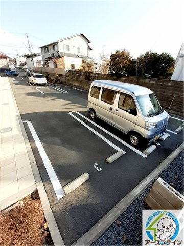 タイムヒルズ上ノ丸の駐車場